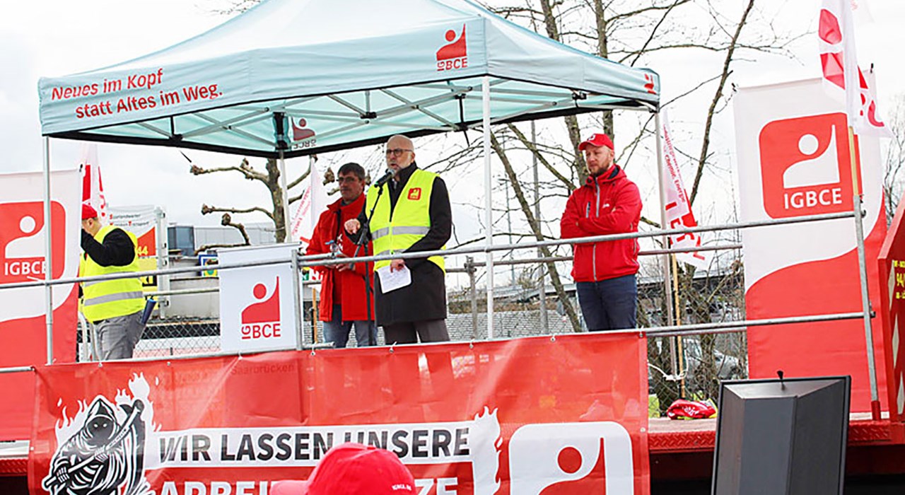 BM Unterstützt Beschäftige Von Michelin