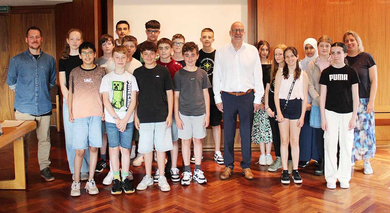 24 07 10 Schülerinnen Und Schüler Stellten Ihre Pläne Und Ideen Für Die Innenstadt Im Rathaus Vor