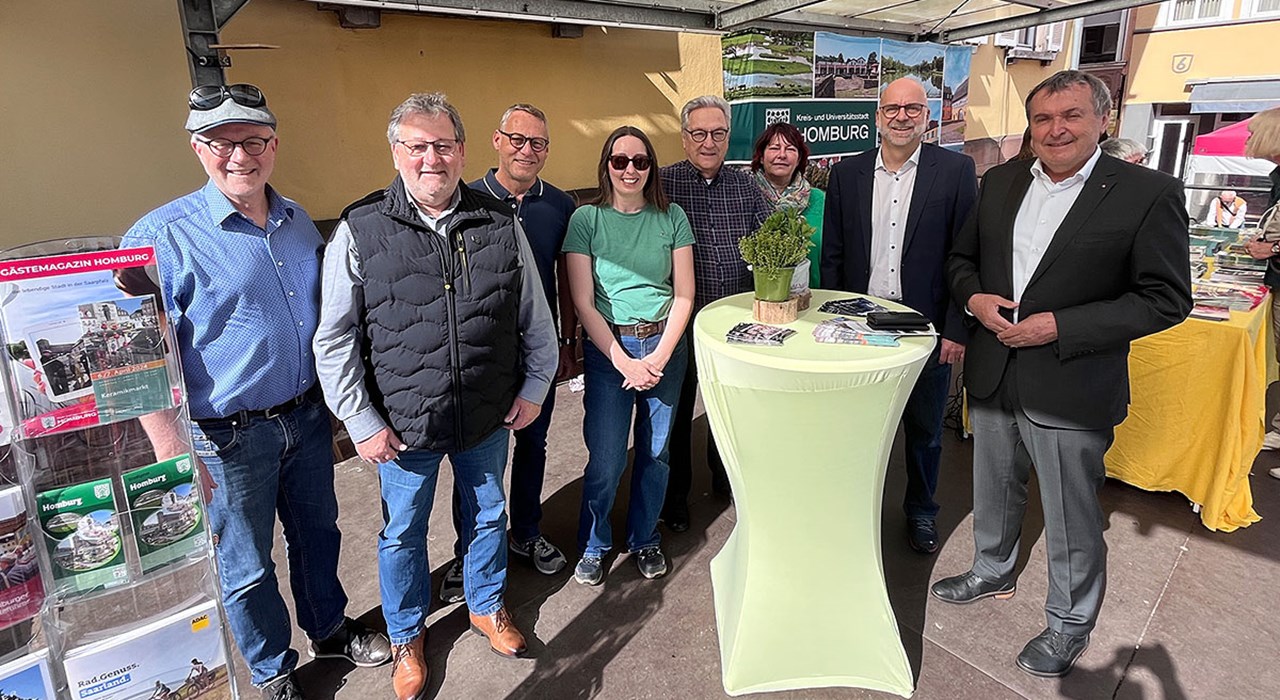 24 04 08 Keramikkunst bei herrlichem Wetter - Veranstaltungen am Wochenende waren gut besucht