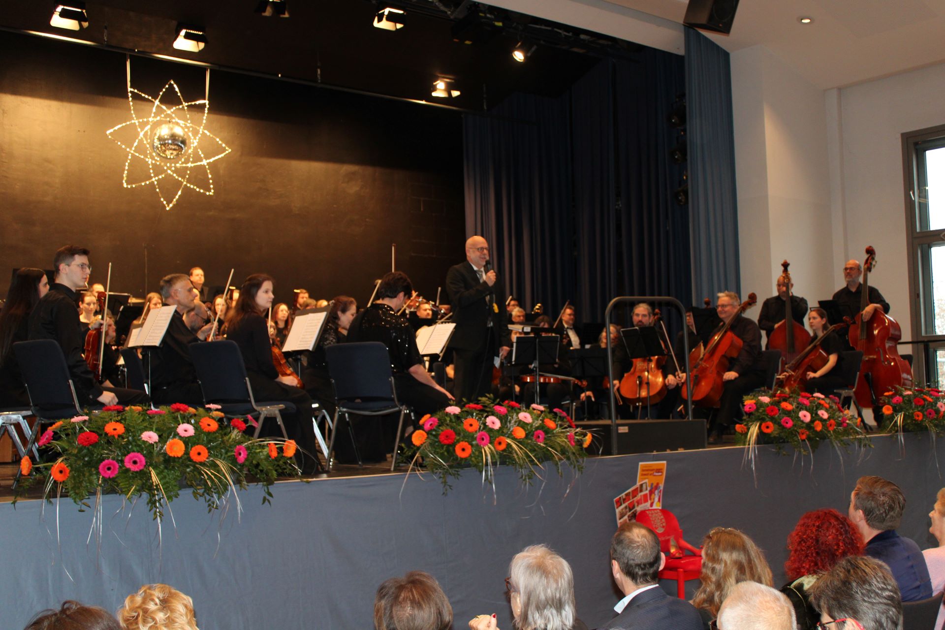 „Favoriten“ sorgten für Begeisterung beim Neujahrskonzert des Homburger Sinfonieorchesters